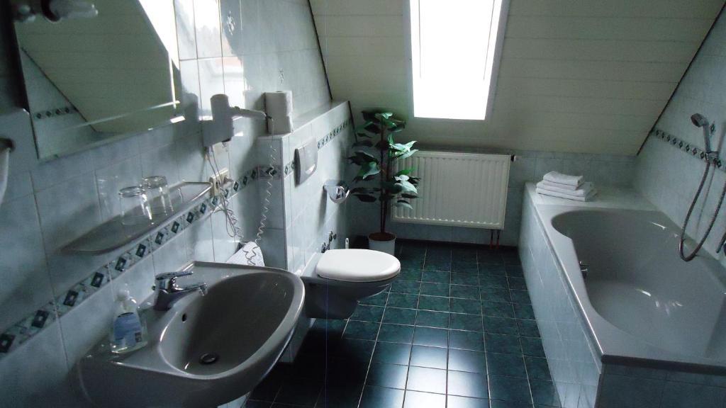 Hotel Krone Niederstotzingen Pokoj fotografie